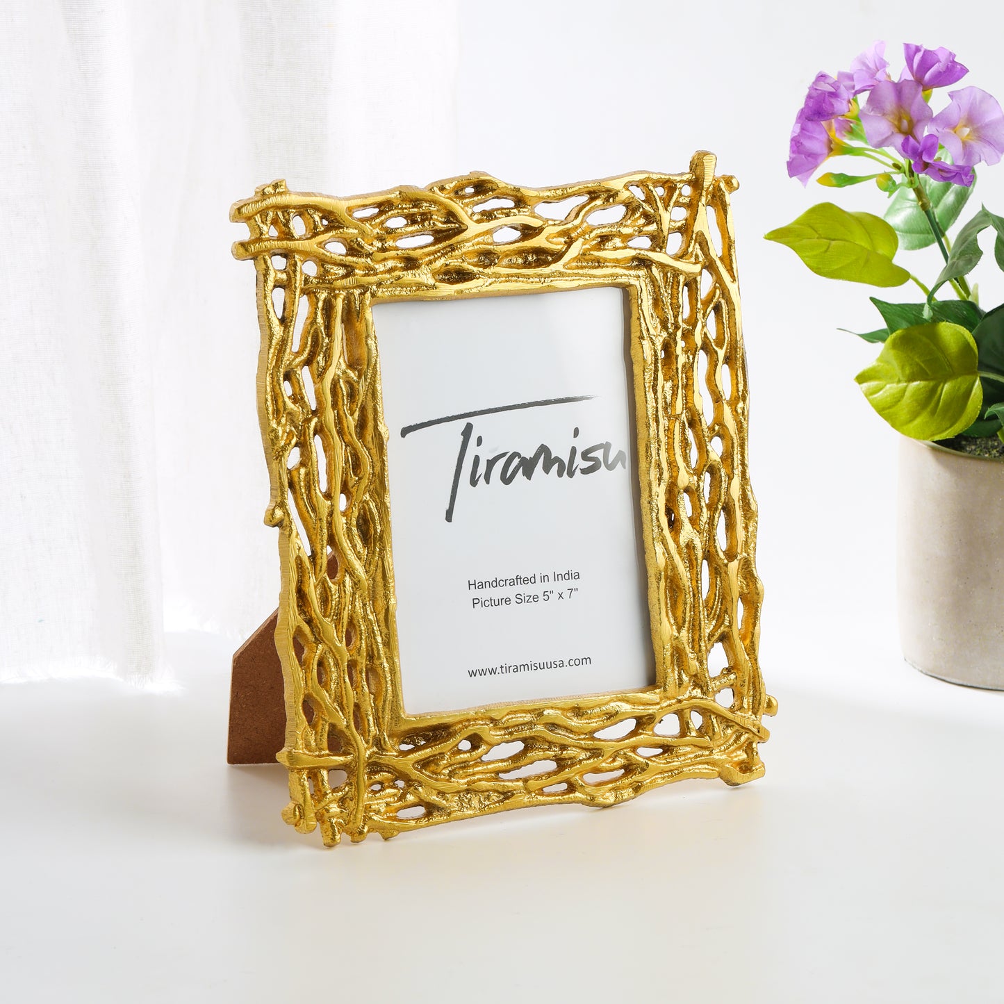 Golden Gleam Metal Picture Frame