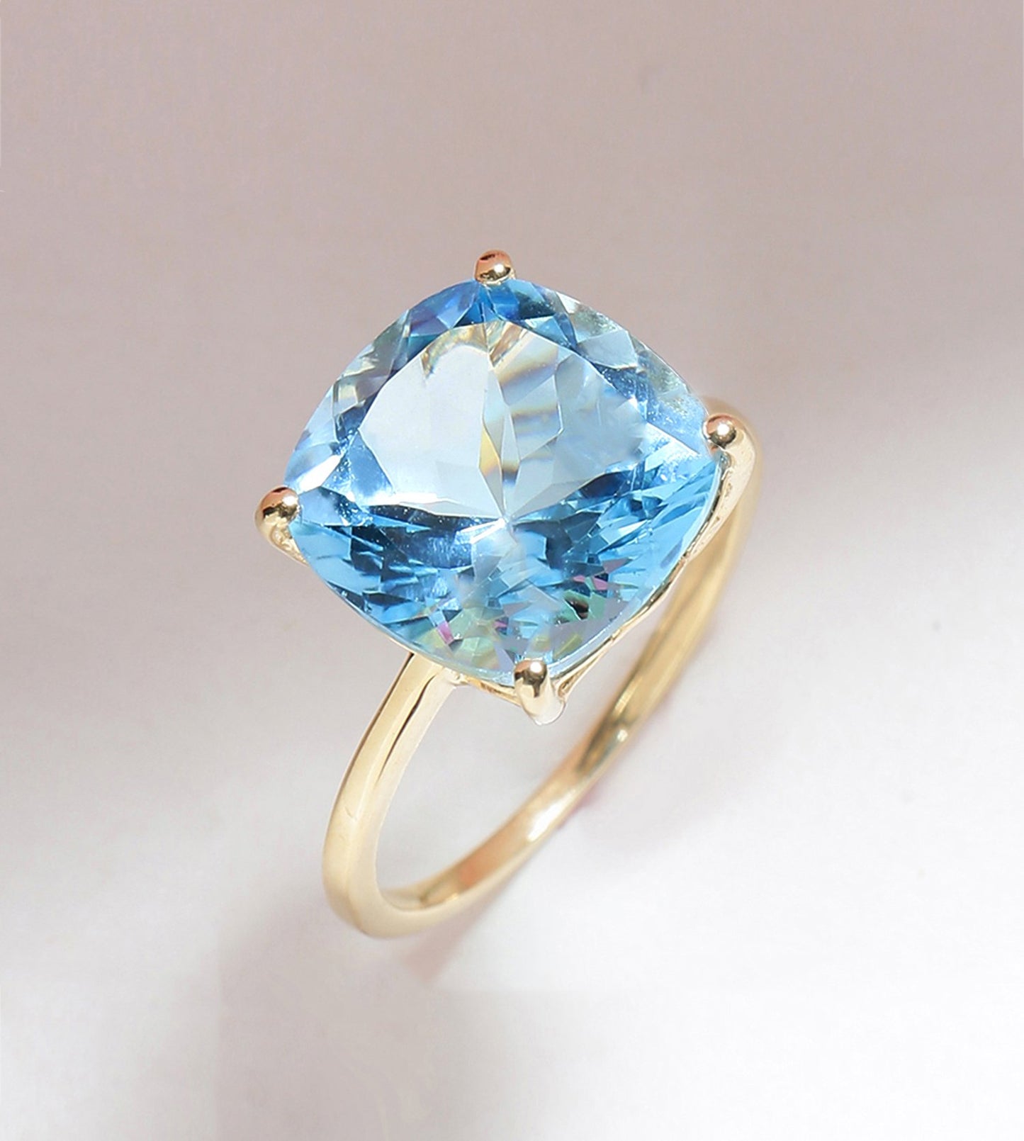 Tiramisu 7.50 Ct Sky Blue Topaz Solid 10k Yellow Gold Ring Jewelry