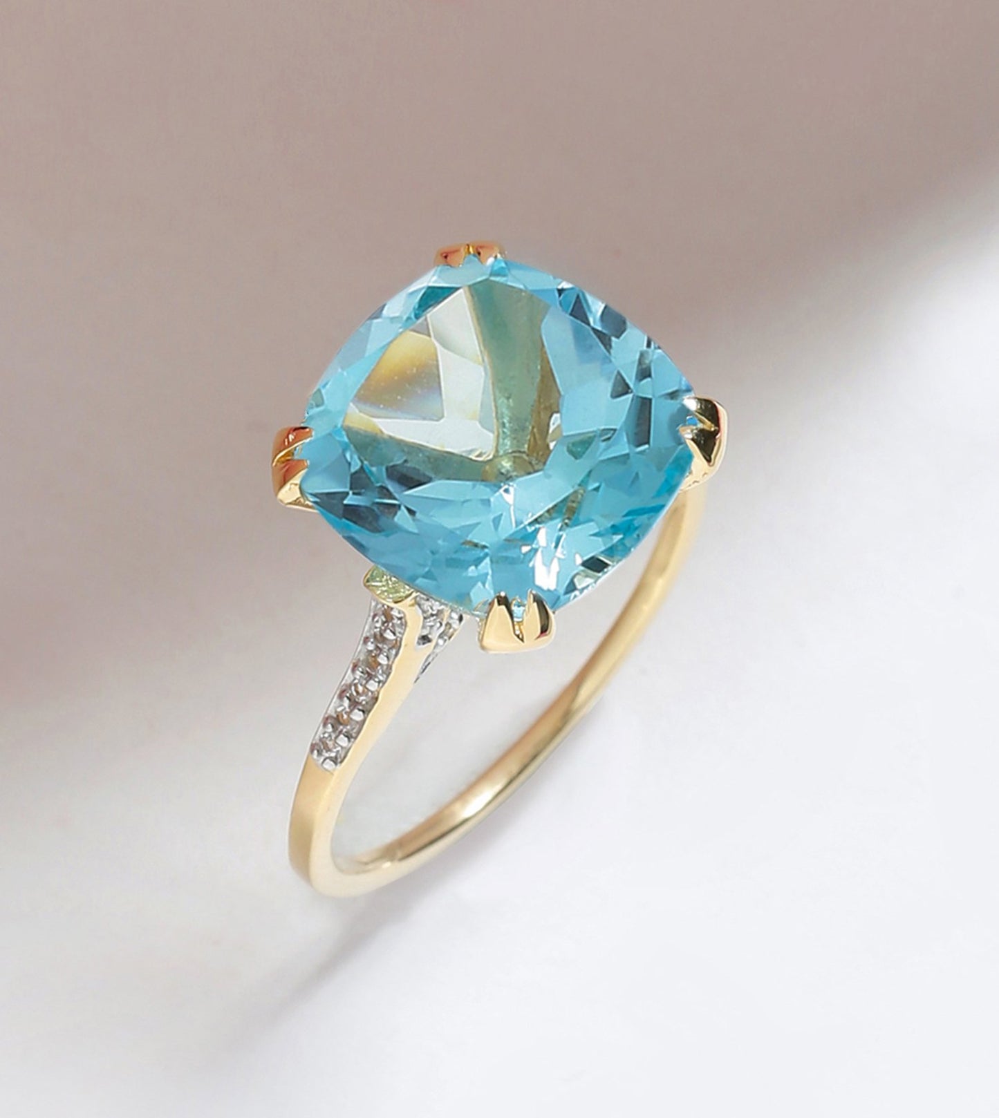 Tiramisu 8.73 Ct Sky Blue Topaz Solid 10k Yellow Gold Statement Ring Jewelry